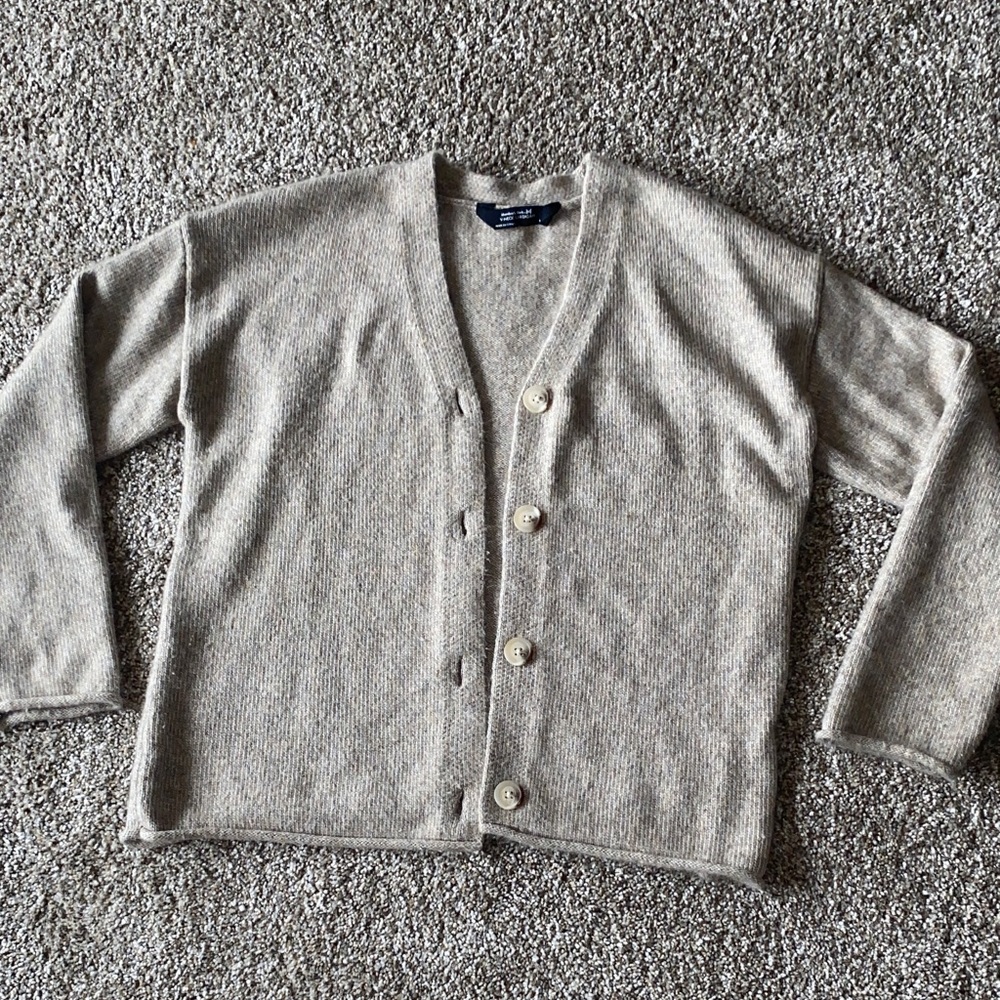 Women's Beige Cardigan Sweater G - Picture 2 of 5